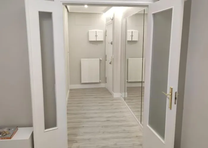 דירה Spacious With Free Parking In Old Town-casco Viejo *