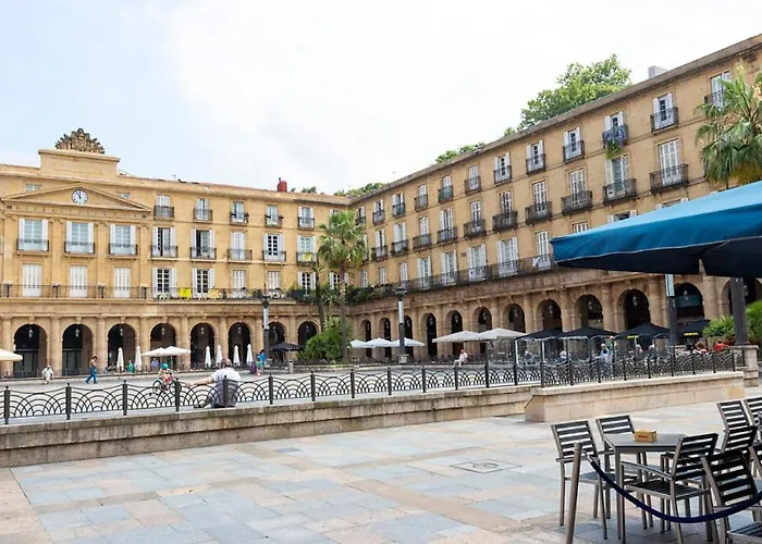 Lägenhet Spacious With Free Parking In Old Town-casco Viejo *