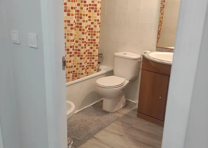 Spacious With Free Parking In Old Town-casco Viejo