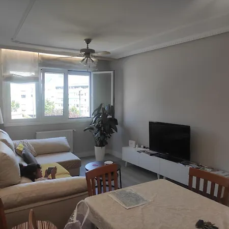 Spacious With Free Parking In Old Town-casco Viejo Appartement