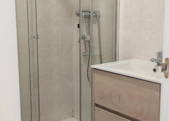 Spacious With Free Parking In Old Town-casco Viejo Bilbao